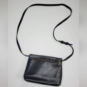 Elegant Black Leather Crossbody Bag